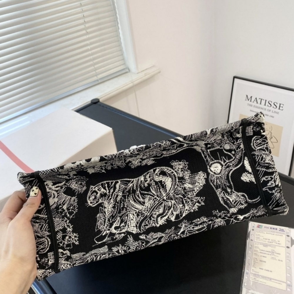 DIOR BookTote Reverse Joyie print embroidery - Picture 8 of 8